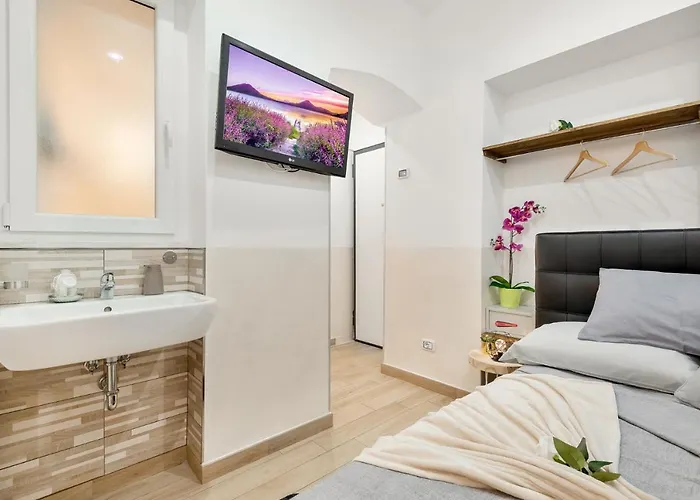 招待所 Alby Express